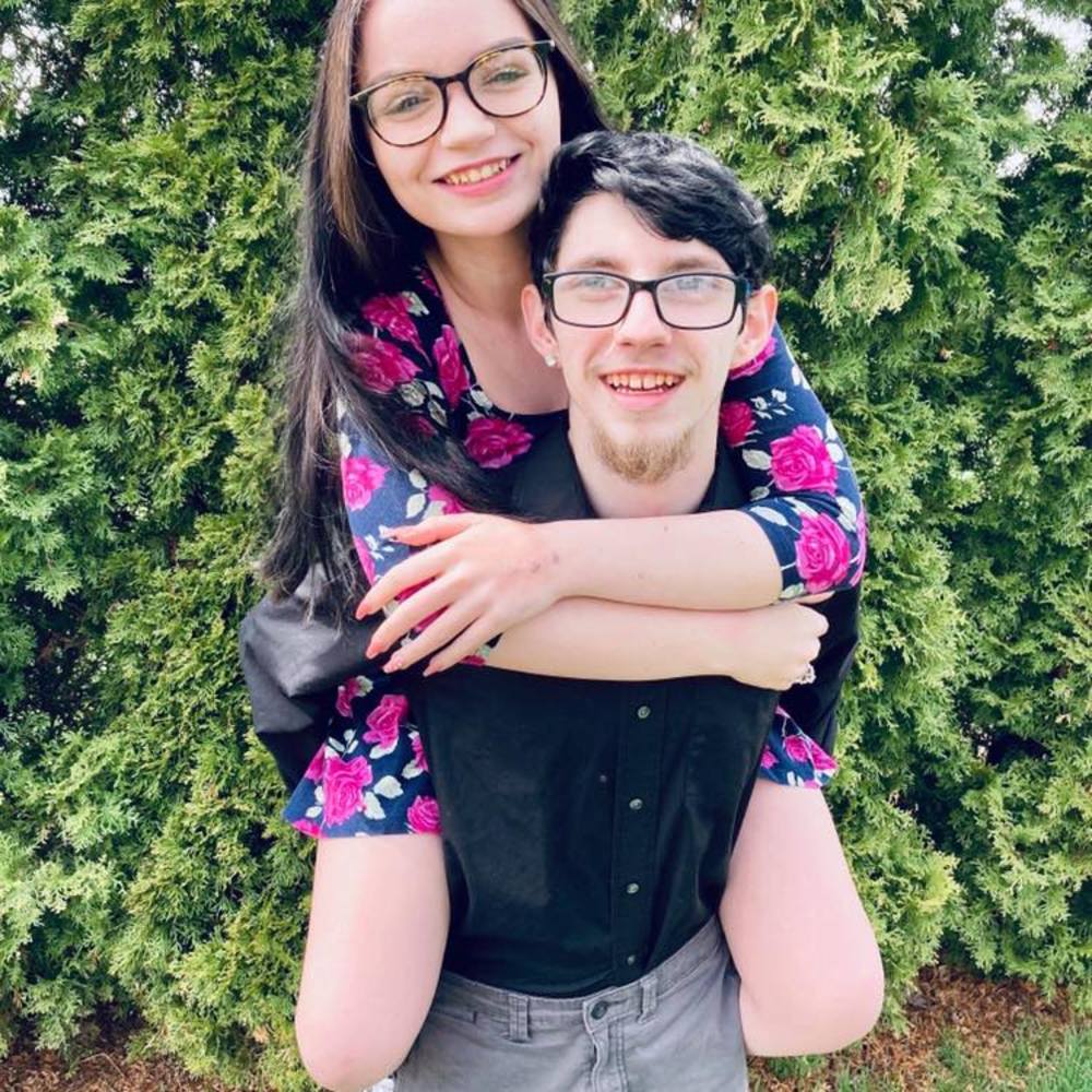 Meet your Posher, Chloe